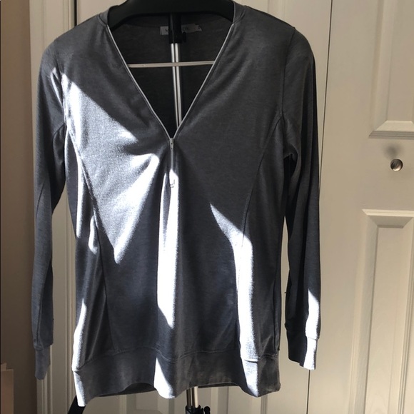 Miss Look Grey Sweatshirt - Picture 2 of 7